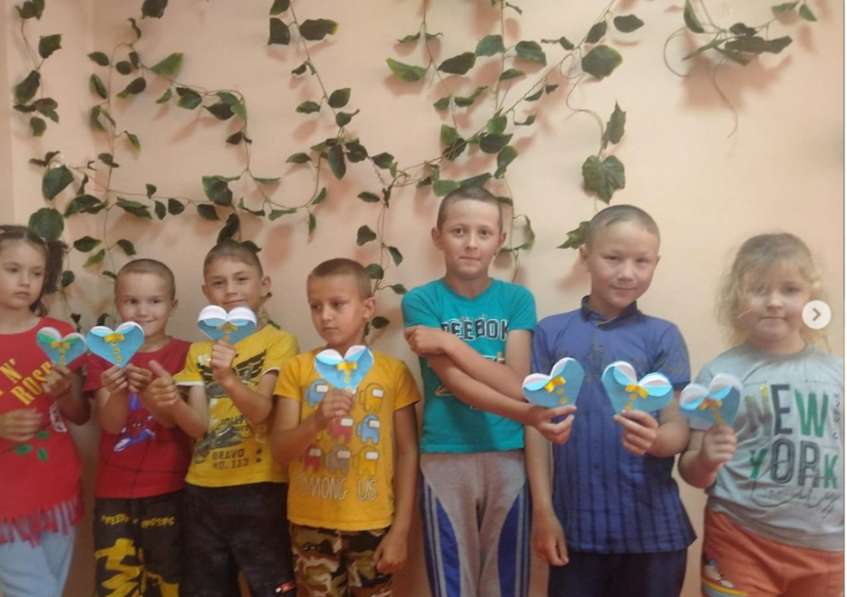 13 маусымда «Солнышко» мектепішілік балалар лагерінде оқушылар ШҚО Әкелер күнін